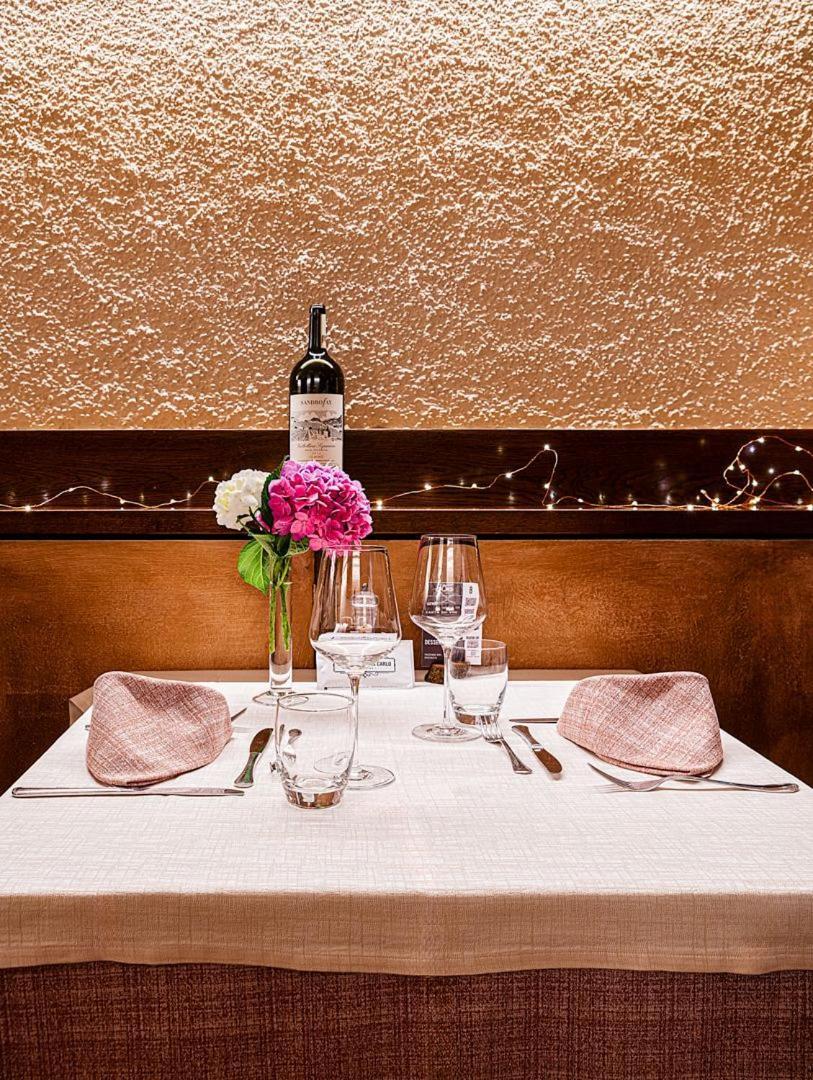 Wine Hotel San Carlo - Relais & Spa - Boutique Hotel Chiuro Buitenkant foto