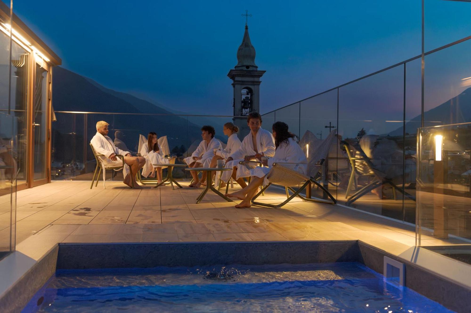 Wine Hotel San Carlo - Relais & Spa - Boutique Hotel Chiuro Buitenkant foto