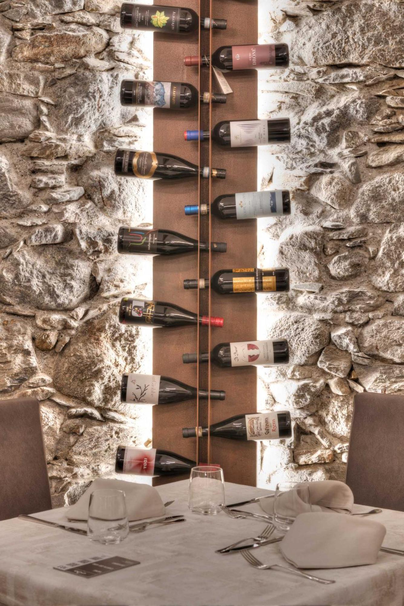 Wine Hotel San Carlo - Relais & Spa - Boutique Hotel Chiuro Buitenkant foto