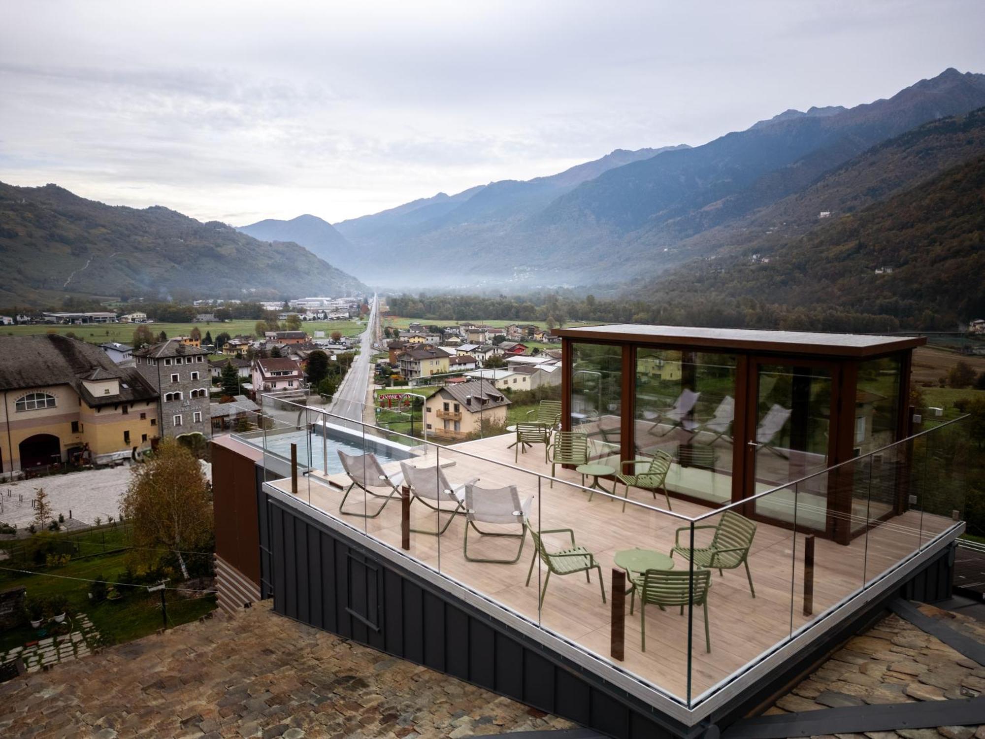 Wine Hotel San Carlo - Relais & Spa - Boutique Hotel Chiuro Buitenkant foto